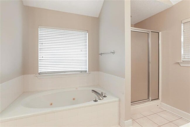 Building Photo - 158 Woodruff Dr