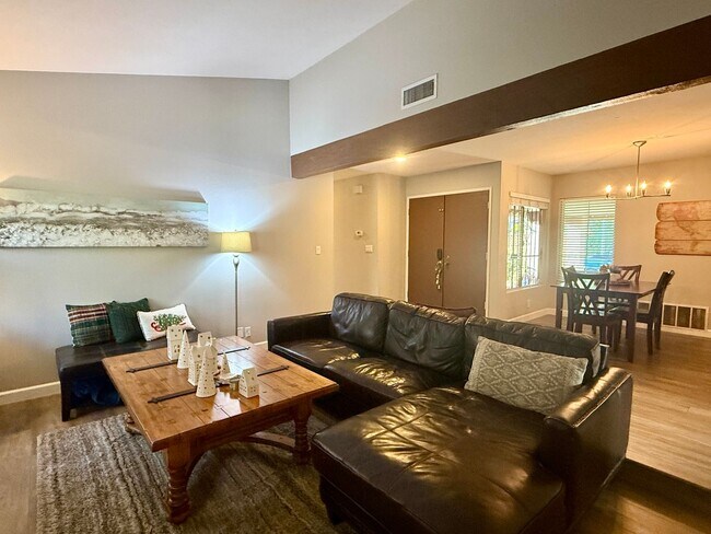 Building Photo - Ranch Style Home in Rancho Pondarosa Community