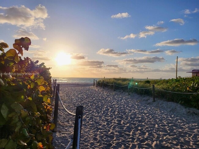 Building Photo - 8010 Tatum Waterway Dr