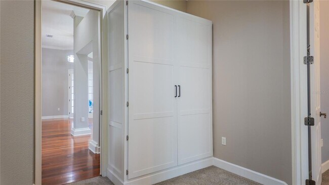 Building Photo - 617 SE 47th Loop