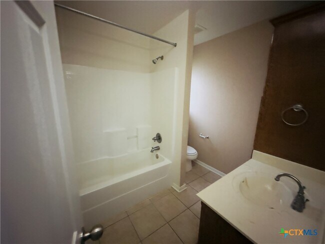 Building Photo - 2410 Bachelor Button Blvd