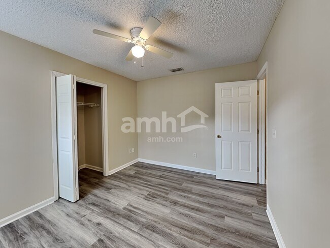 Building Photo - 1157 Windy Willows Dr