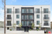 Building Photo - 6144 Whitsett Ave