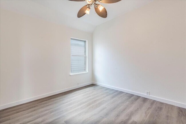 Building Photo - 14812 Avery Ranch Blvd