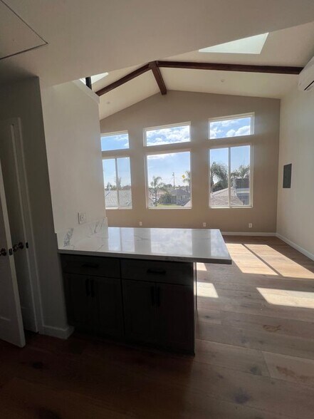 Building Photo - 4838 Gundry Ave