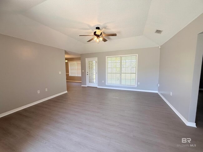 Building Photo - 521 Hamilton Blvd