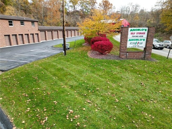 Building Photo - 108 Valley Brook Rd