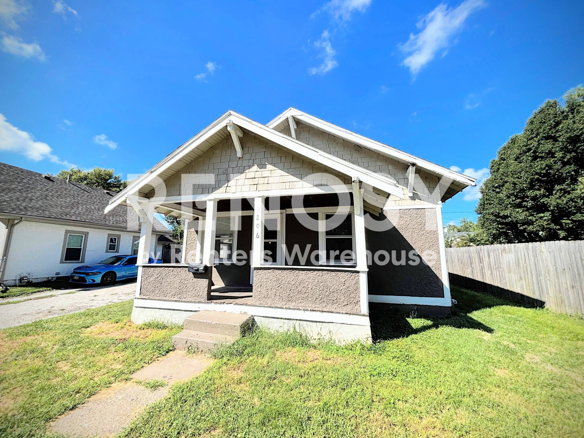 Building Photo - 3206 3rd St