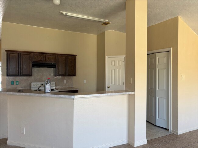 Building Photo - 15738 Boonridge Rd