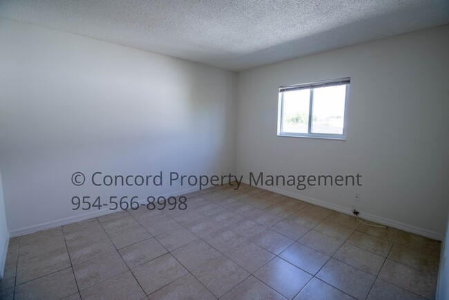 Building Photo - Pool view 2nd Floor One Bedroom, One Bath