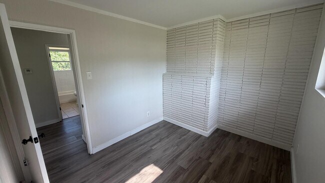 Building Photo - 9828 Omega Dr