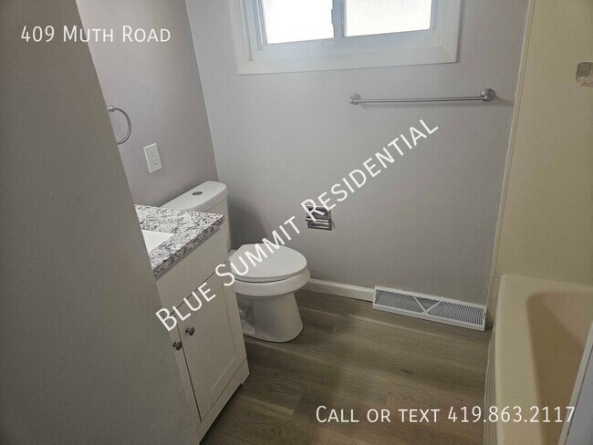 Building Photo - 409 Muth Rd