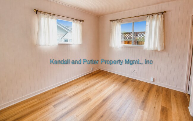 Building Photo - 607CAPITOLA - A and B