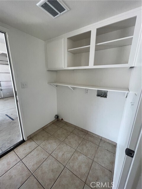 Building Photo - 10245 Shale Ln