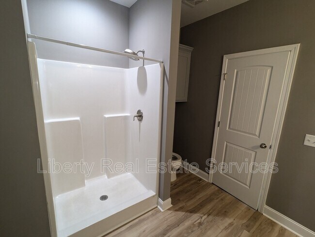 Building Photo - 172 Taylors Crk Dr