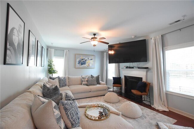 Building Photo - 3012 Gentle Breeze Ct