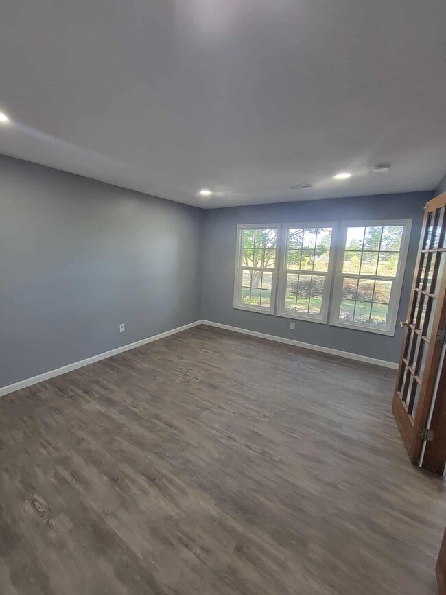 Building Photo - 14431 Winters Rd