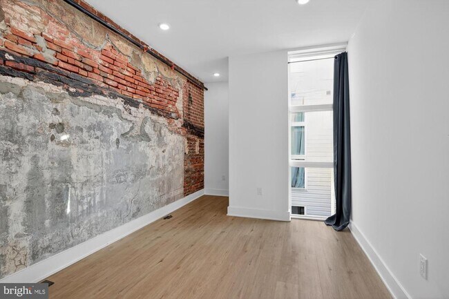 Building Photo - 59 N 2nd St