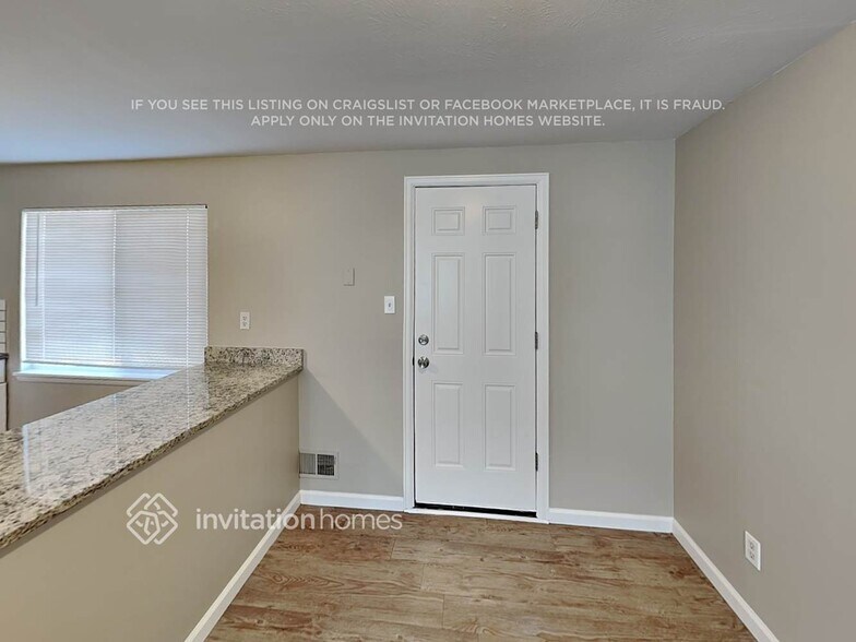 Building Photo - 3010 Abilene St