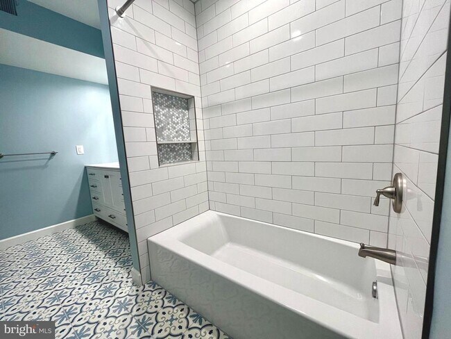 Building Photo - 5715 Balsam Grove Ct