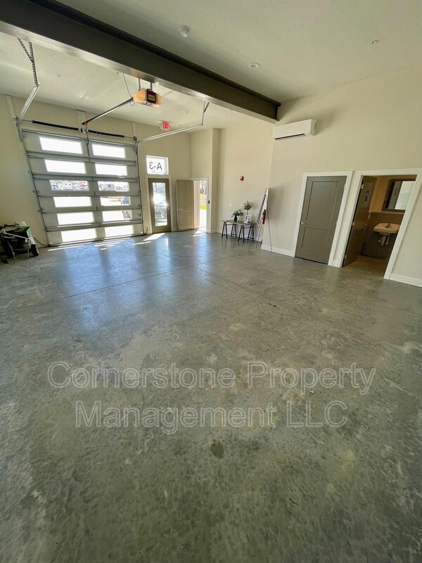 Building Photo - 2300 Franklin Rd