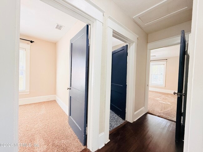 Building Photo - 3055 Rosselle St