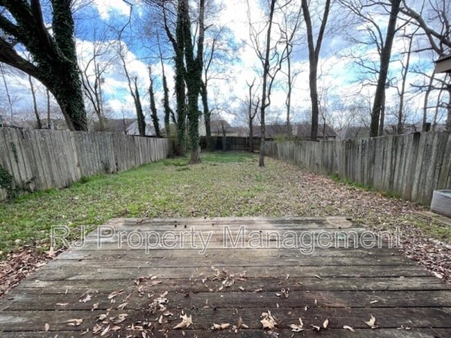 Building Photo - 6989 Amberly Way Dr