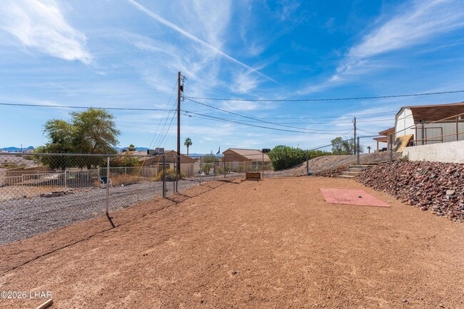 Building Photo - 2150 Lake Havasu Plaza