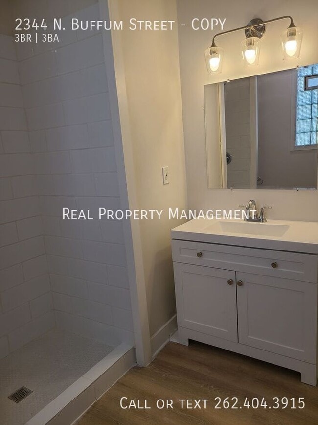 Building Photo - 2344 N Buffum St