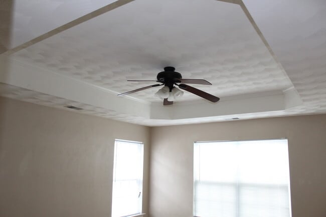 Building Photo - Beautiful 2 bed/2.5 bath condo in Witchduc...