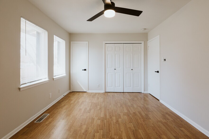 Building Photo - 1402 Fairfield Dr