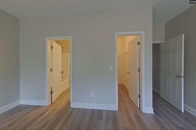 Building Photo - 110 Darian Dr