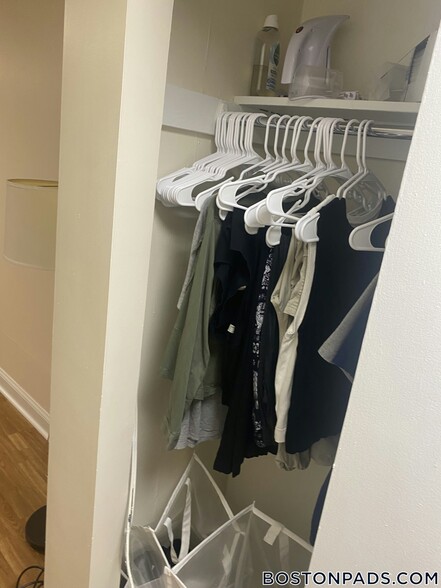 Building Photo - 62 Boylston St