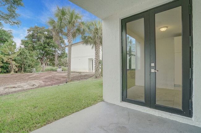 Building Photo - 352 Bella Sol Way
