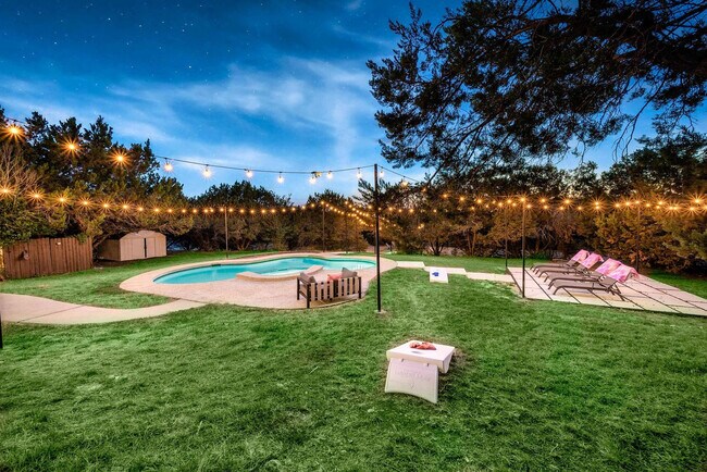 Building Photo - 8902 Feather Hill Rd