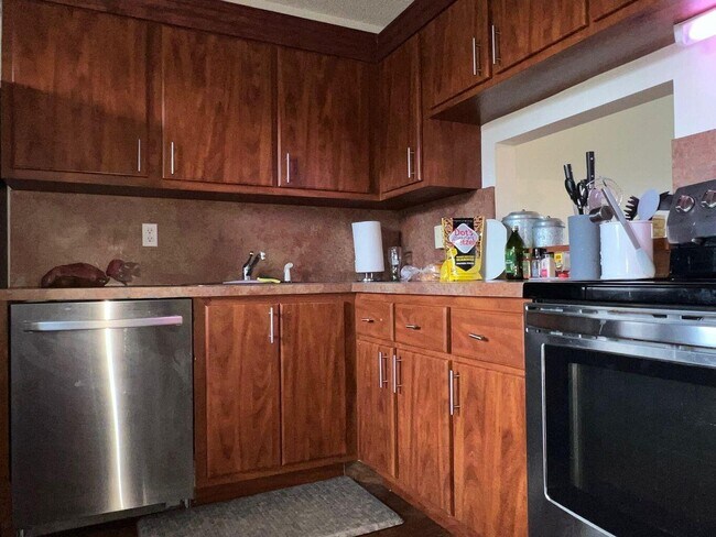 Building Photo - 2828 Casita Way
