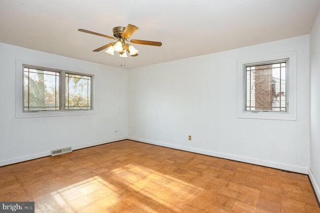 Building Photo - 417 Kemper Rd