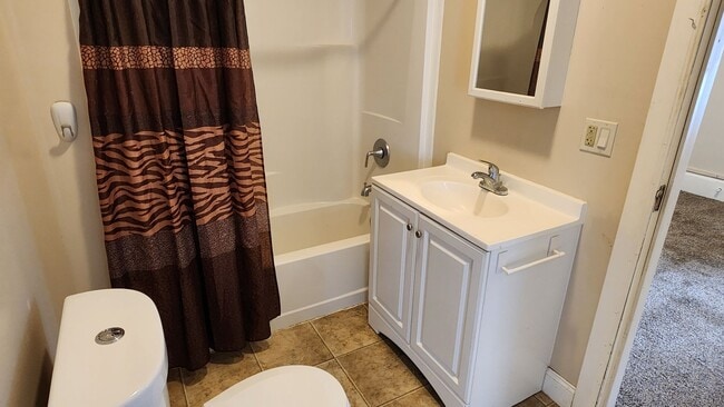 Building Photo - Remodeled Two Bedroom Apartment in the Heart of Olean NY!