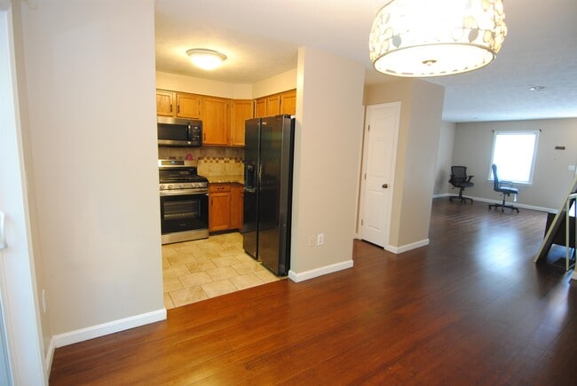 Building Photo - 77 Cadogan Way