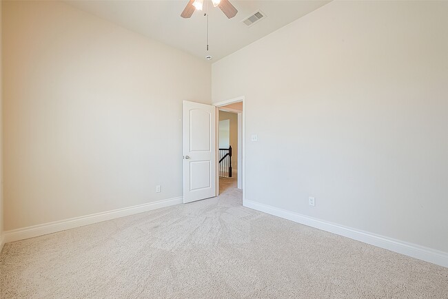 Building Photo - 14113 Timber Bluff Dr