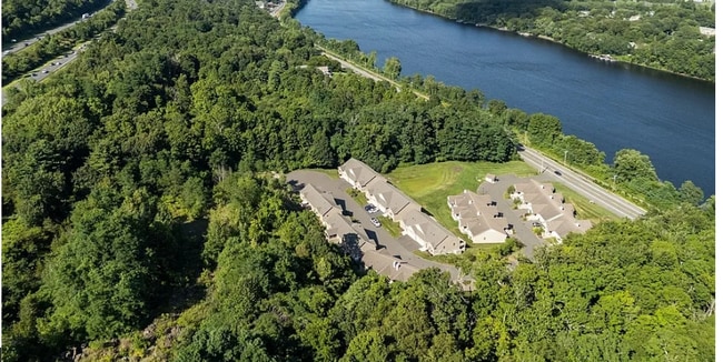 Building Photo - 717 Northampton St