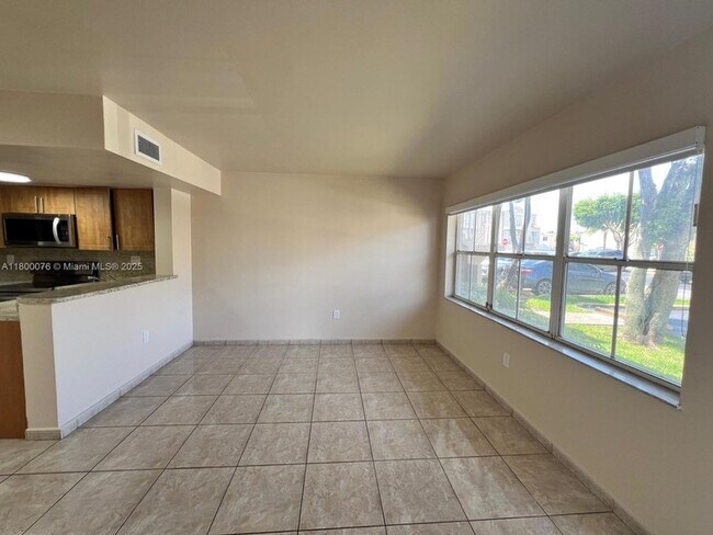 Building Photo - 675 NW 85th Ct