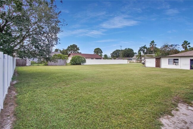 Building Photo - 5607 Struthers Ct