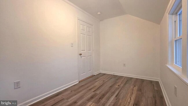 Building Photo - 392 Lafferty Ln