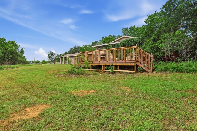 Building Photo - Beauty in Burleson ISD