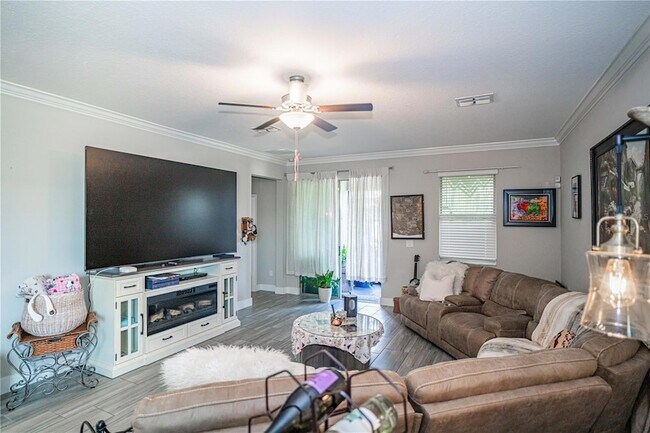 Building Photo - 9882 Campanula Ct