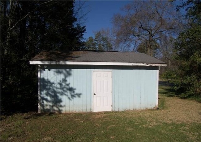 Building Photo - Beautiful Ranch Home in Charlotte NC