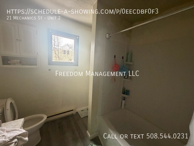 Building Photo - 21 Mechanics St