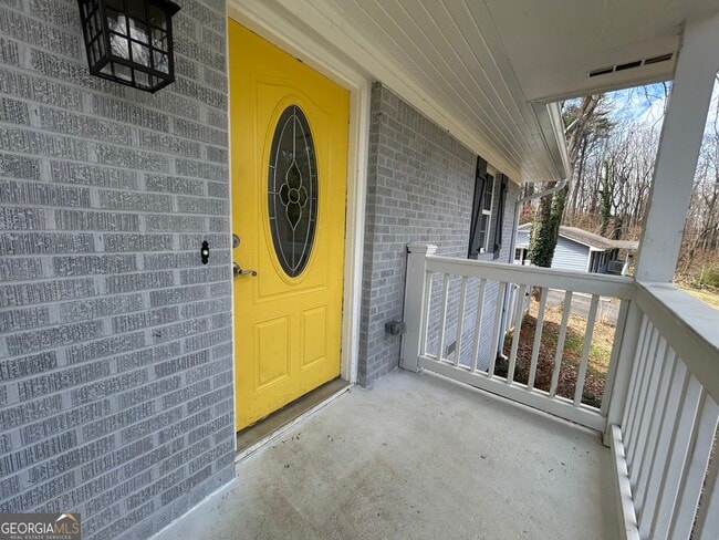 Building Photo - 3 Indianola Dr