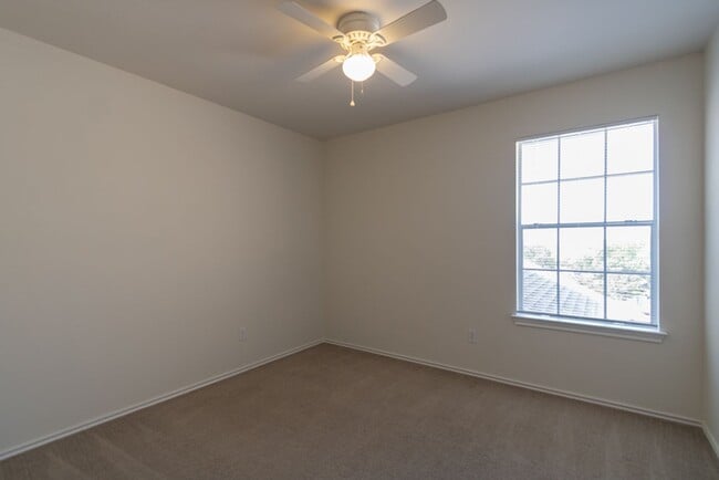 Building Photo - 1829 Rawhide Loop